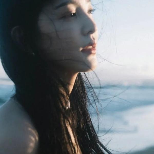 家有蛇仙美貌妻